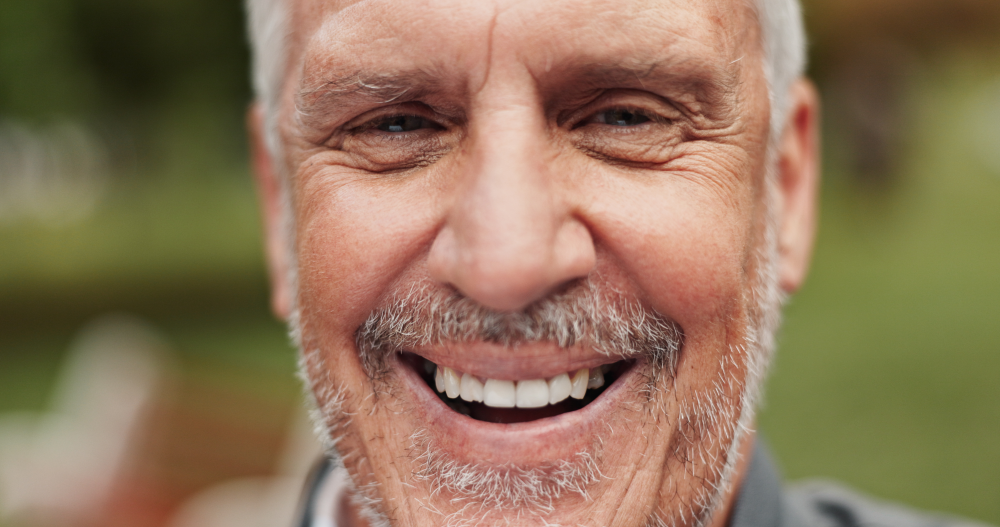 mini implantes dentales para mayores de edad houston